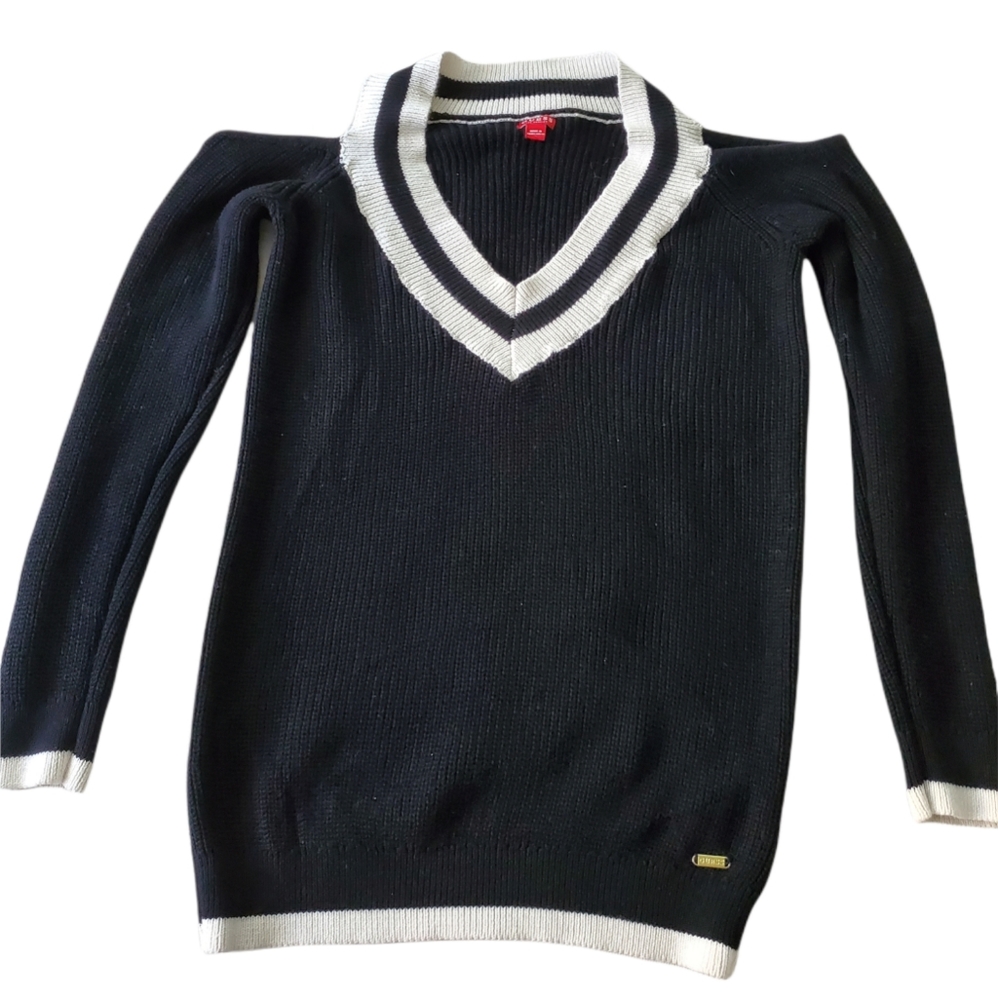 Guess knit sweater